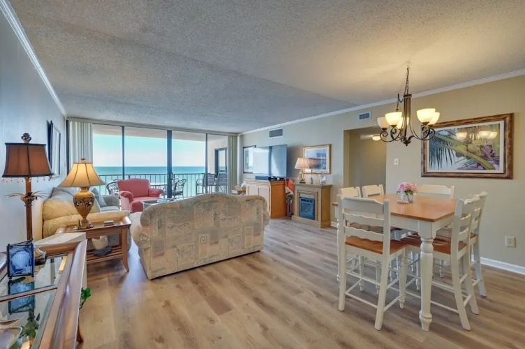 Oceanfront Myrtle Beach Condo w/ Outdoor Pool