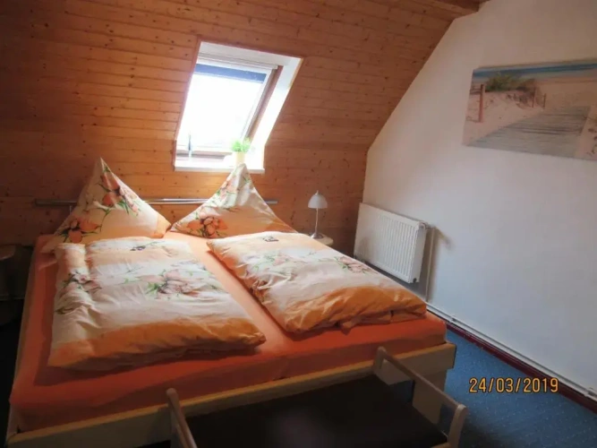 2 Bedrooms Cottage