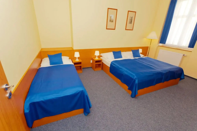 Hotel Adeba