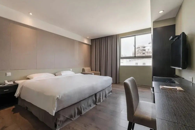 River inn ZihLi