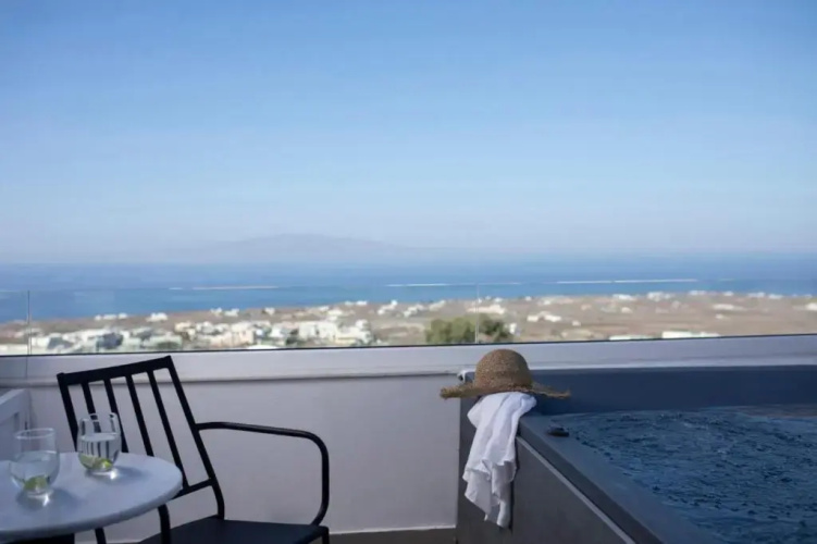ArmonOia Suites