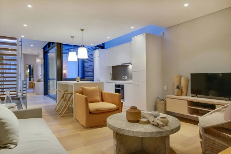 Modern Apartment in the De Waterkant w Rooftop Pool Loader B