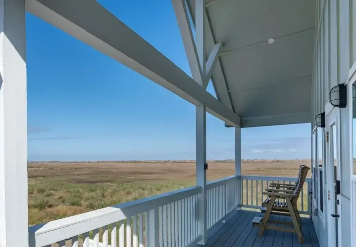 2 Bedrooms Cottage