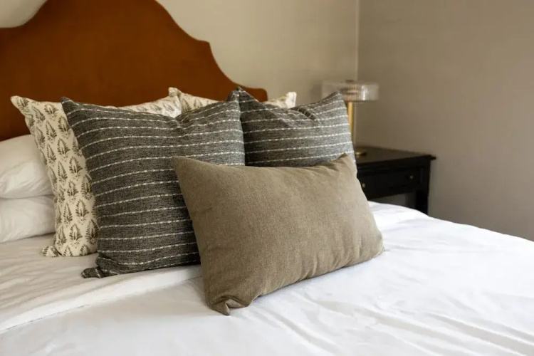The De La Vina Inn