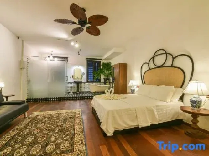 Standard Triple Family room