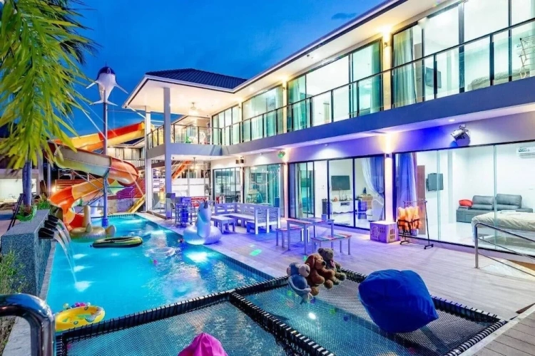 Deluxe Villa