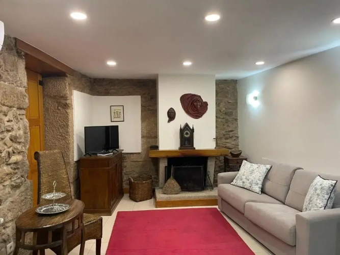 3 Bedrooms Cottage