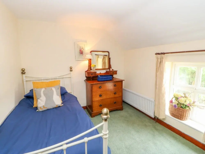Isaacs Cottage