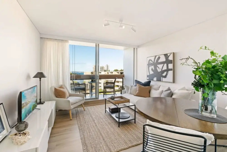 Elizabeth Bay Home With a View Rooftop Pool
