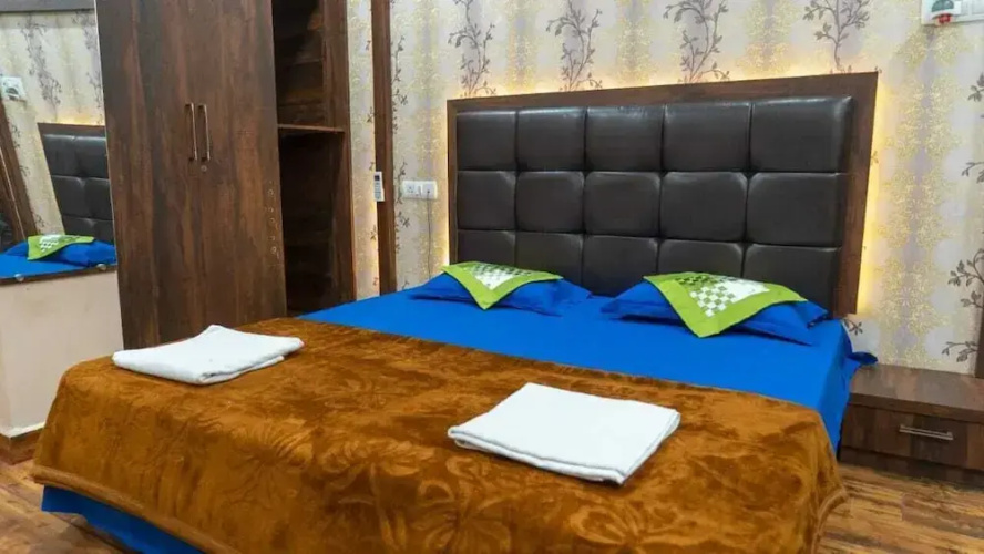 Hotel CM Palace