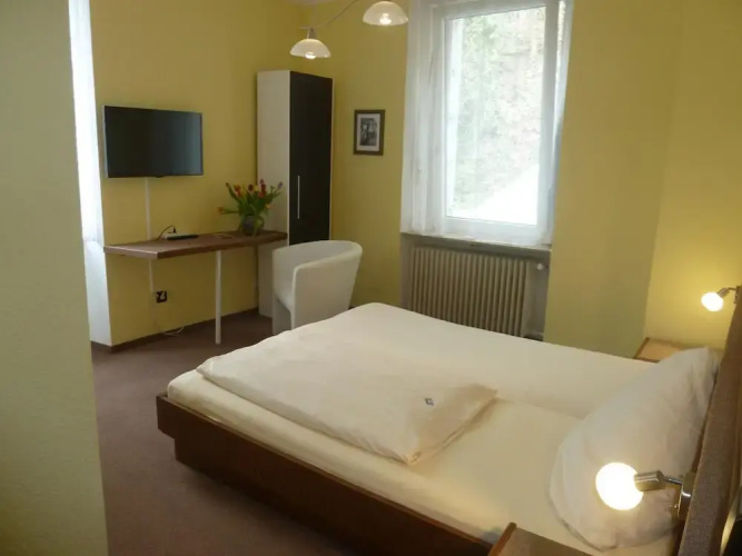 Edelstein-Hotel