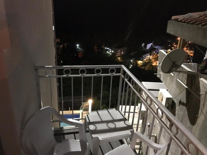1 Bedroom Apartment with balcony and with view