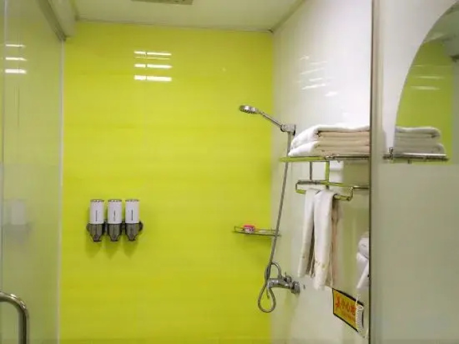 Xinxiang County star Yue express hotel