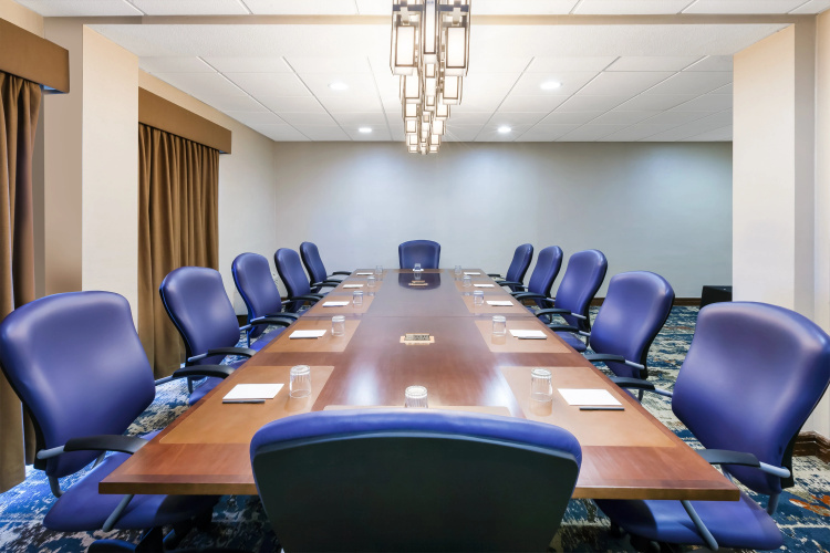 Crowne Plaza Columbus North Worthington photo 18
