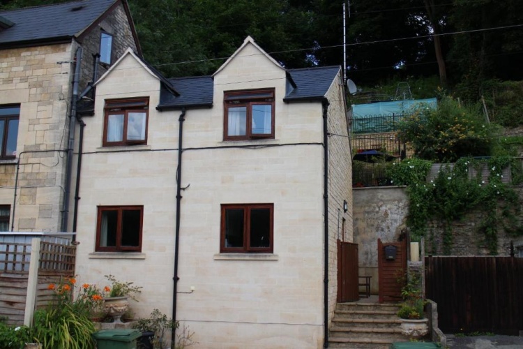 3 Bedrooms Cottage