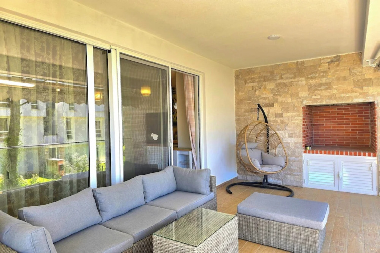 Olive Tree Apartment