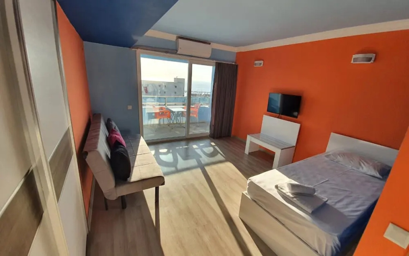 Dolly Apartments