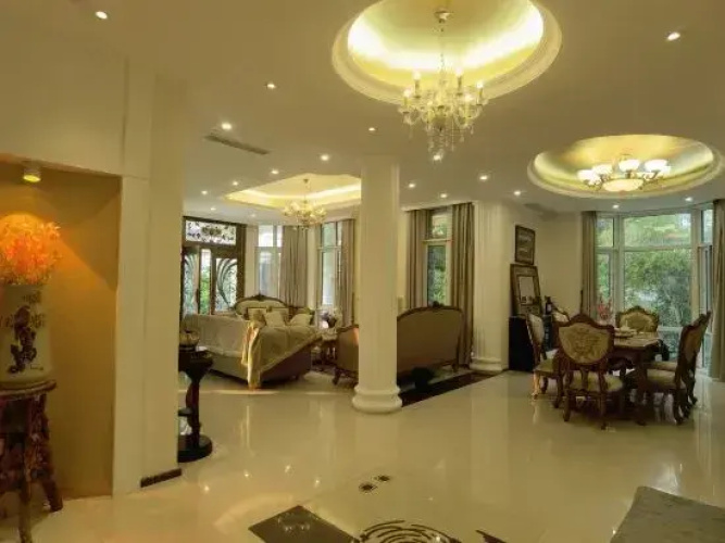 Qeejun Homestay Villa