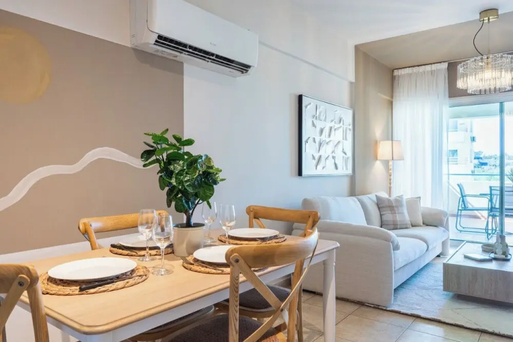 Calina - 3-BR Apt & Pool in Mackenzie