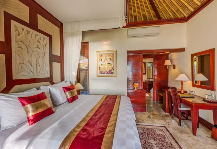 2 Bedrooms Quadruple Villa beachfront