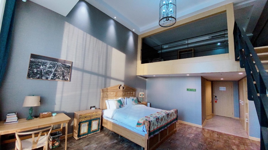 Superior Double Duplex Suite