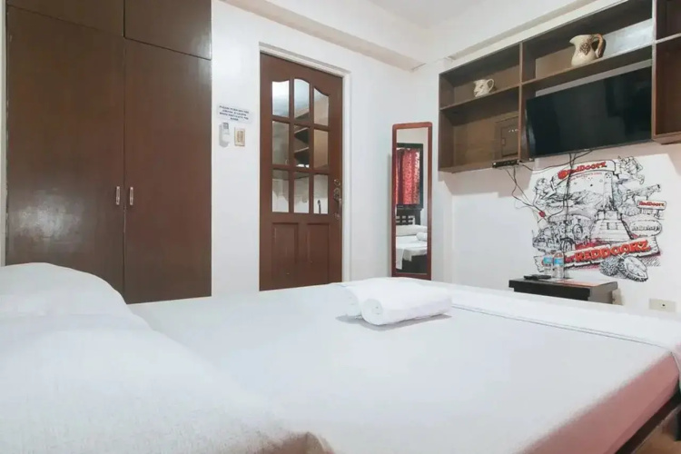 RedDoorz @ Palanan Makati 2