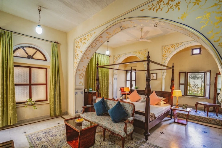 Standard Quadruple room with balcony