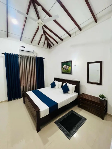 Yala Mangora Inn