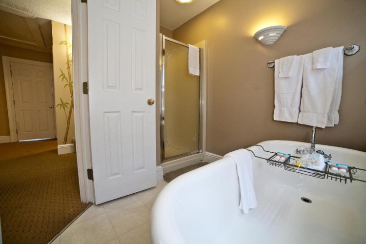 Suite with balcony