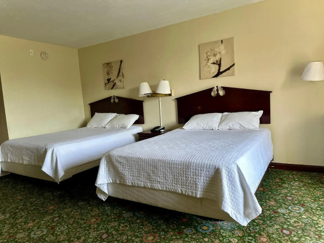 Chateaubleau Hotel