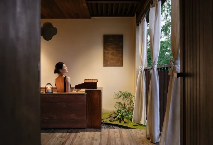 Comfort Double room with balcony and with courtyard view