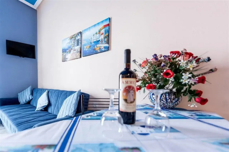 Ammes Hotel