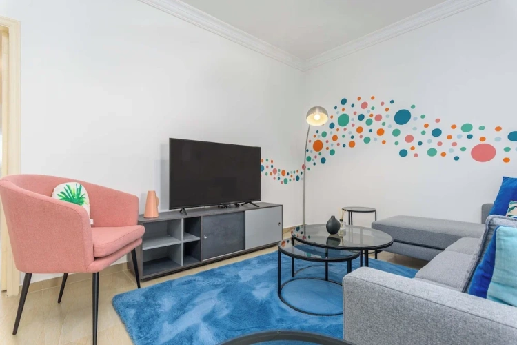 2 Bedrooms Apartment with balcony and with city view