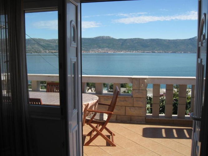 2 Bedrooms Apartment with sea view