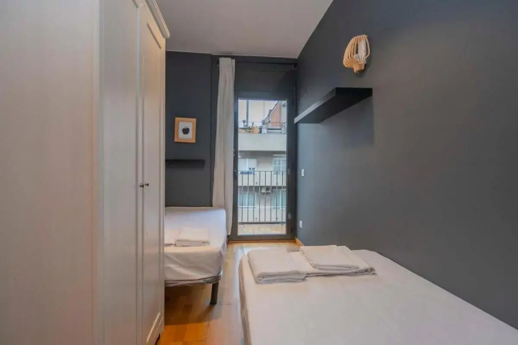 Modern and bright Duplex apartment in Eixample 4-3