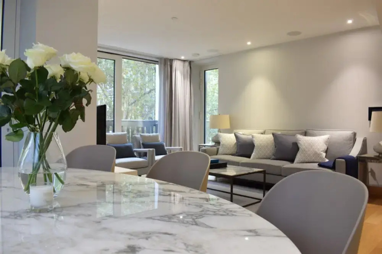3 Bedroom Flat in Westminster