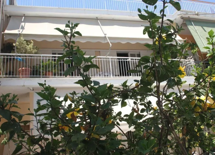 3 Bedrooms Apartment