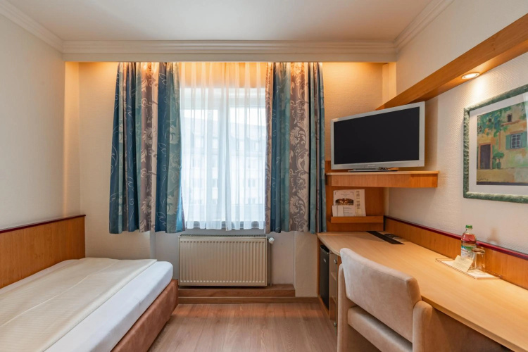 Parkhotel Crombach