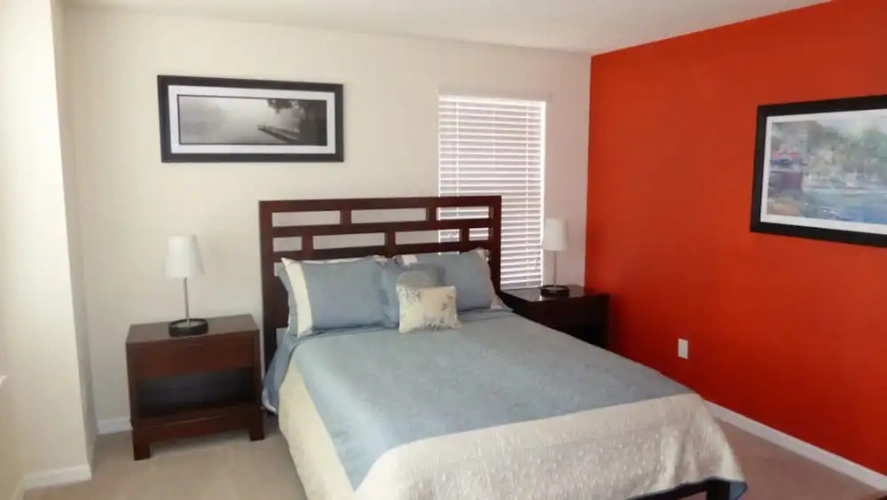 6 Bedrooms Villa