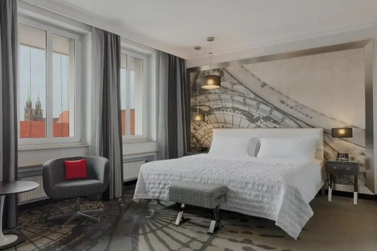 Grand Deluxe Double room with city view