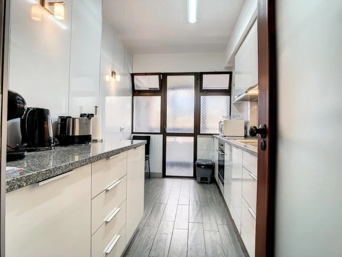 3 Bedrooms Apartment