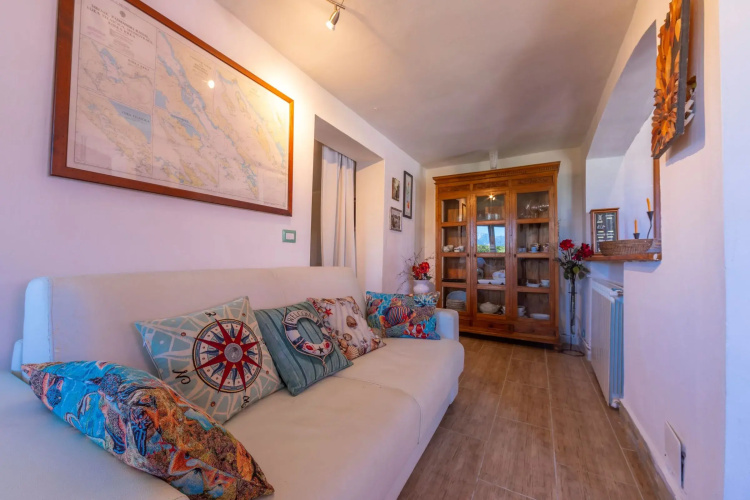 Casa Punta Bianca