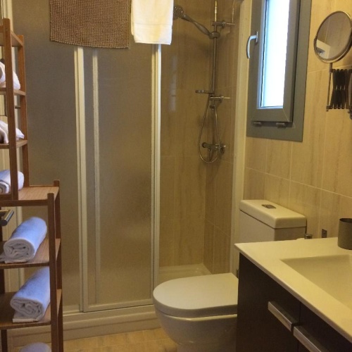 1 Bedroom Quadruple Apartment with balcony