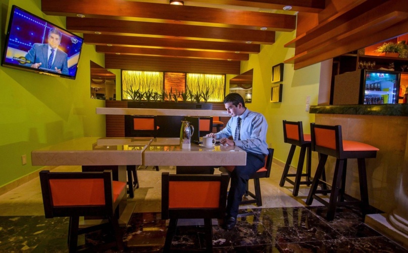 Courtyard By Marriott Cancun Airport photo 34