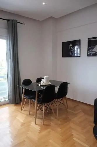 SynPiraeus Apartments & Studios