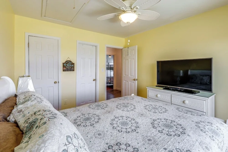 3 Bedrooms Apartment with balcony