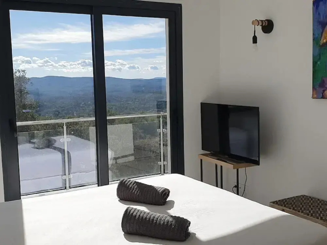 Villa in Lorgues With Private Pool