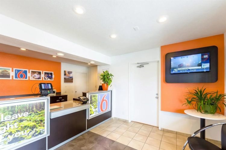 Motel 6 Klamath Falls, OR