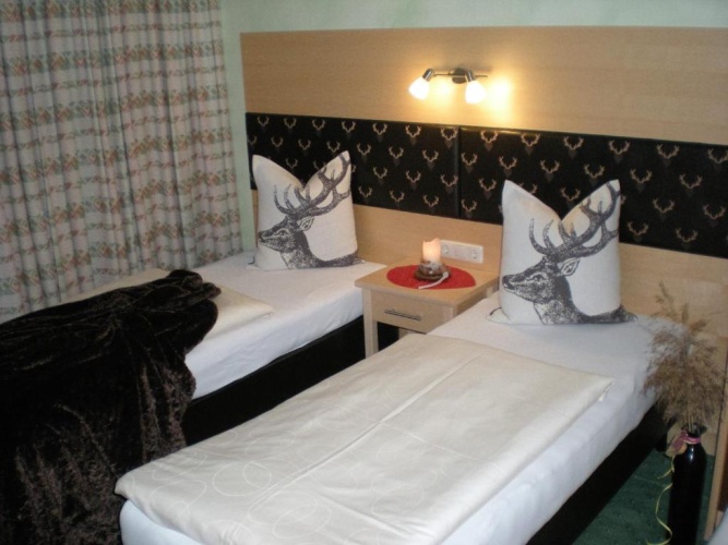 Standard Twin room with balcony