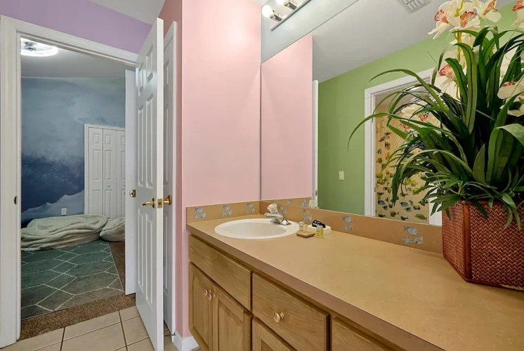 4 Bedrooms Cottage